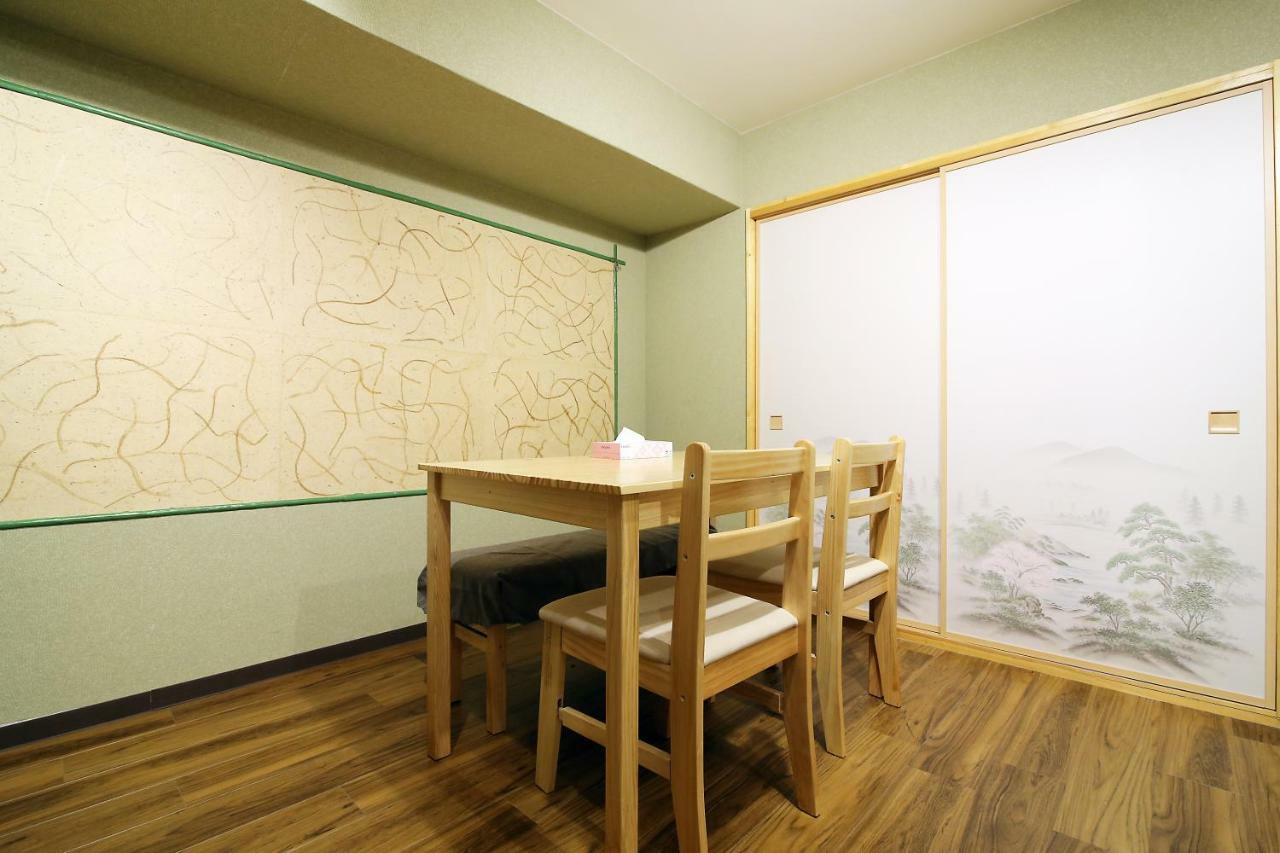 Shinjuku Tenjin 4F Tokyo Bagian luar foto